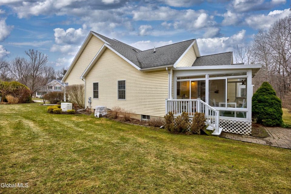 6 Robins Nest, Niskayuna, NY, photo 4