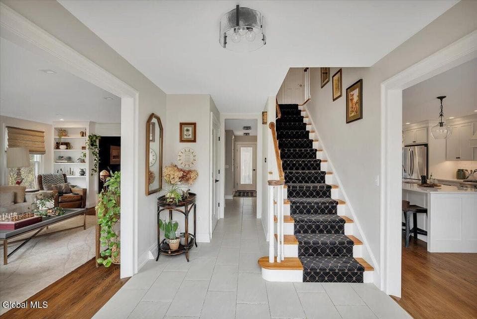 1124 Glenmeadow Court, photo 4
