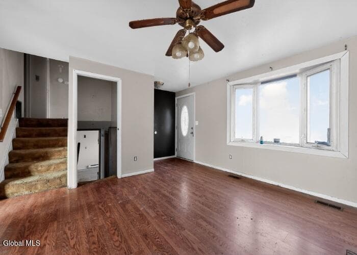 8252 Elaine Circle, photo 5