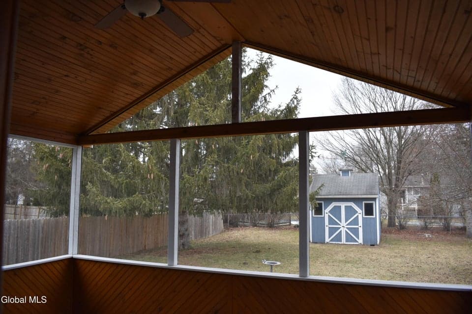 14 Seward Street, photo 4