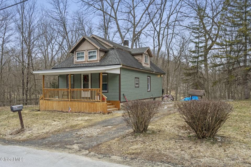 894 Noonan Road, photo 4