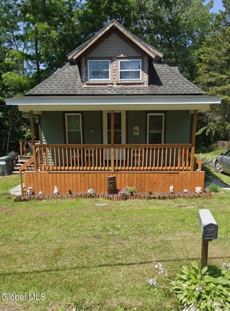 894 Noonan Road, photo 2