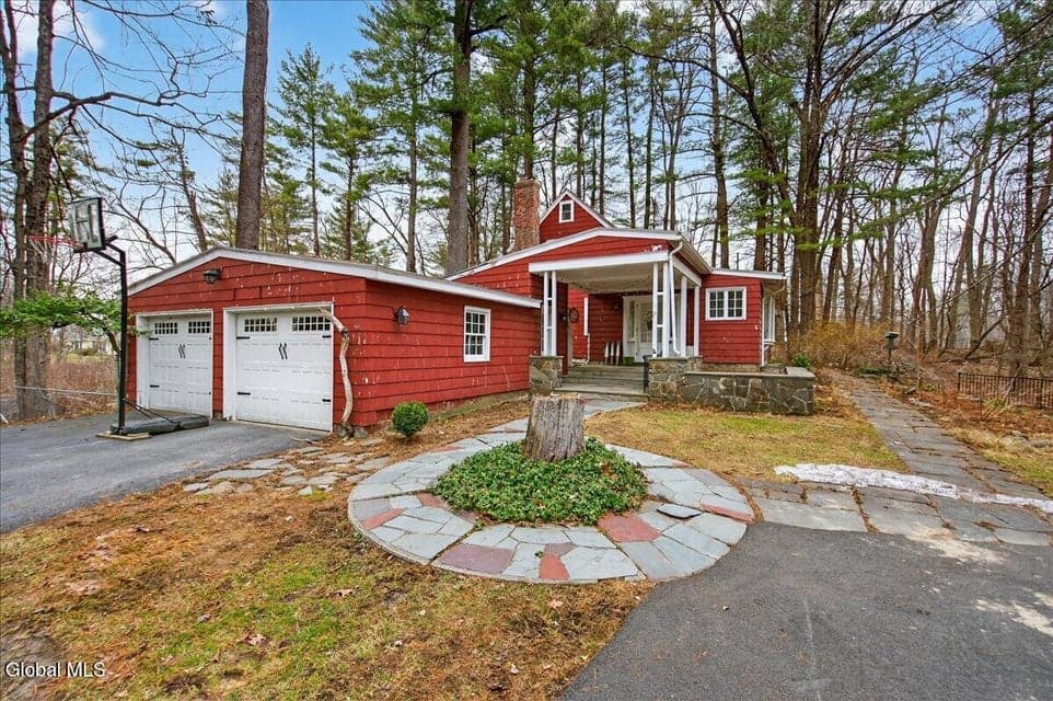 32 Slingerlands Street, Bethlehem, NY, photo 1