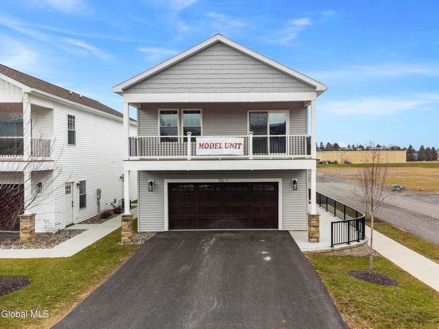 133 Marjorie Lane, photo 3