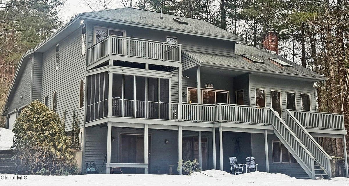 4 Van Court, photo 4