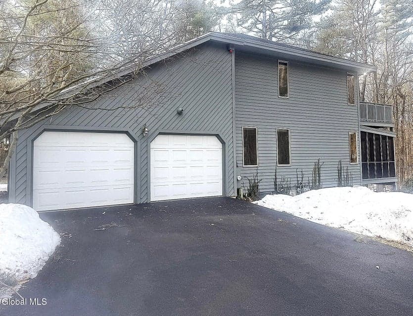 4 Van Court, photo 5
