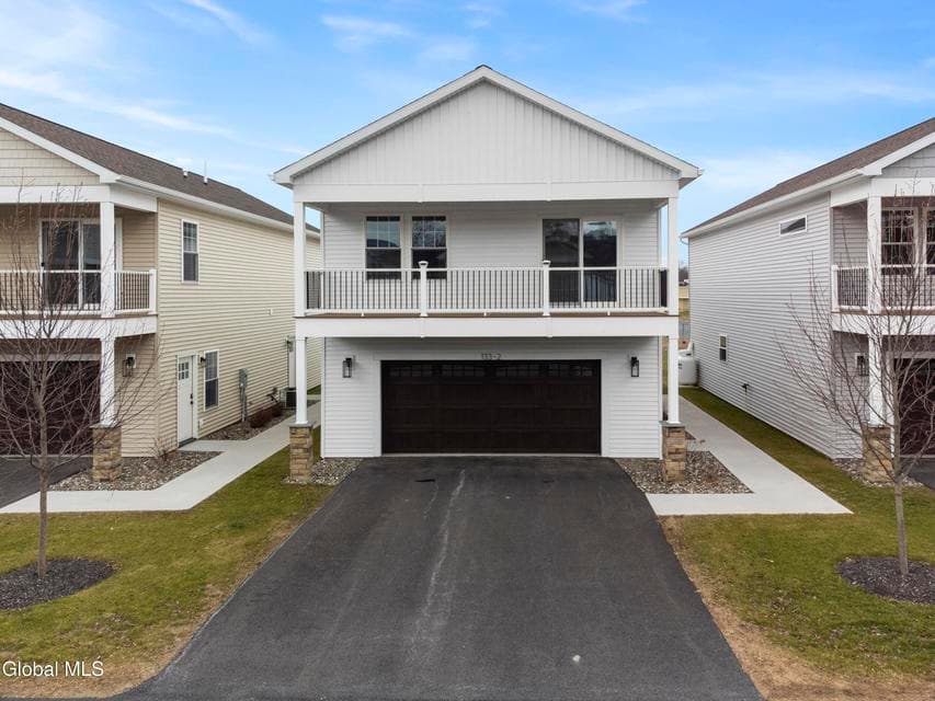 133 Marjorie Lane, photo 3