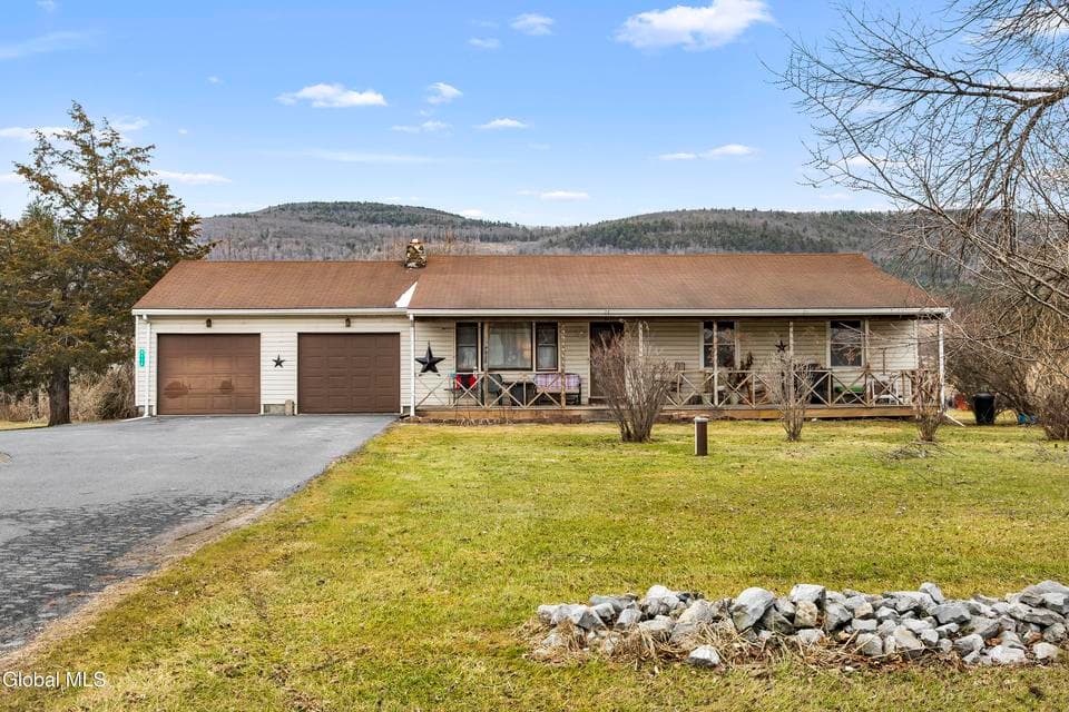 4856 State Route 30, photo 1
