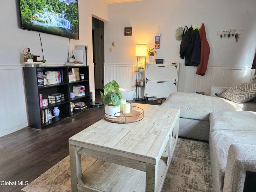 1020 6th Street, photo 5