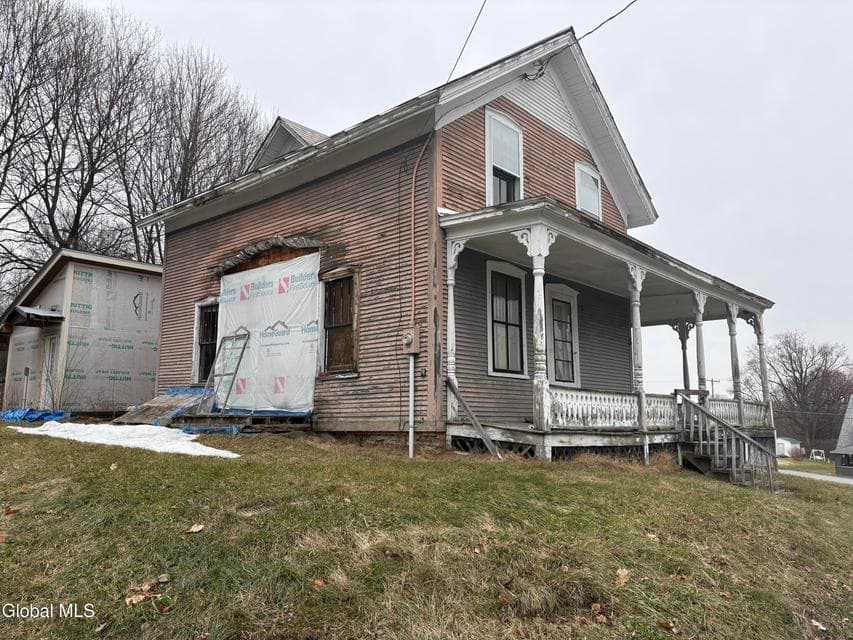 8 1st Street, photo 3
