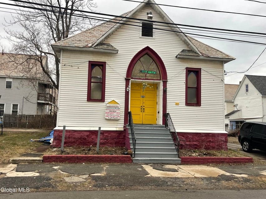 30 Steuben Street, Schenectady, NY 12307
