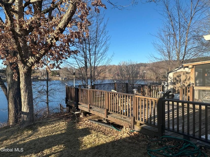 531 Sullivan Way, photo 3