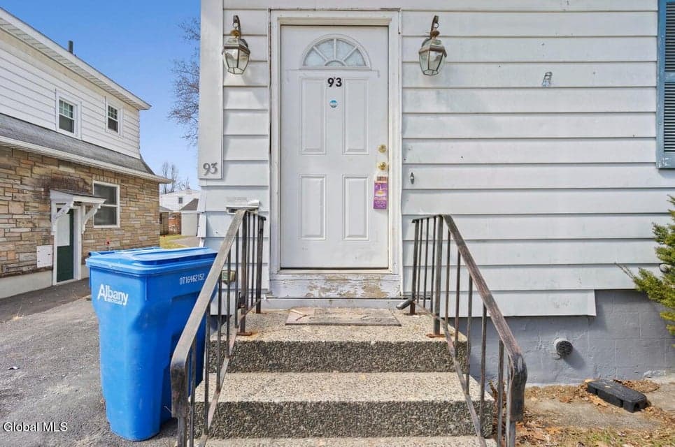 93 Hollywood Avenue, photo 4