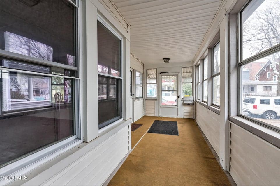 23 Woodrow Court, Troy, NY, photo 4