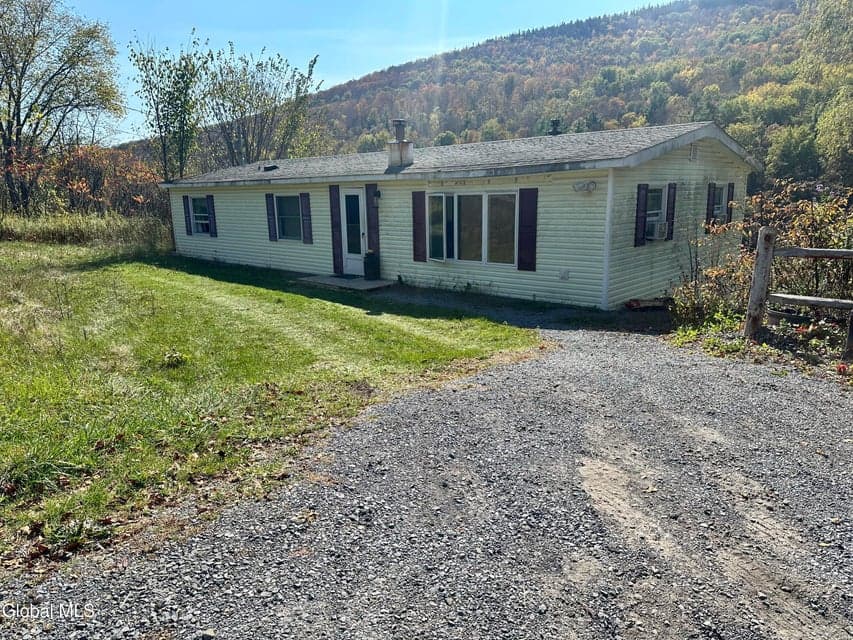 1045 State Route 145, photo 1