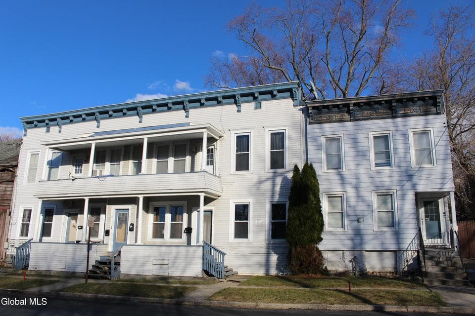 7-11 Forbes Avenue, photo 1