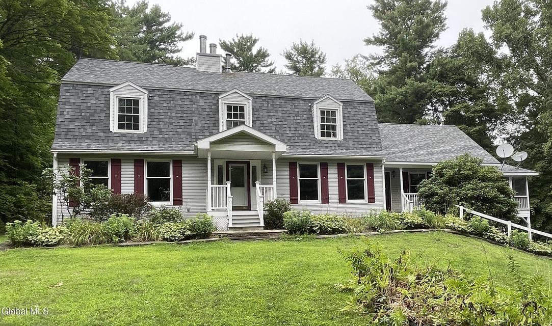 17 Johnny Cake Hollow Road, photo 1