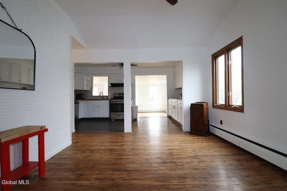 12 Nelson Avenue, Colonie, NY, photo 3
