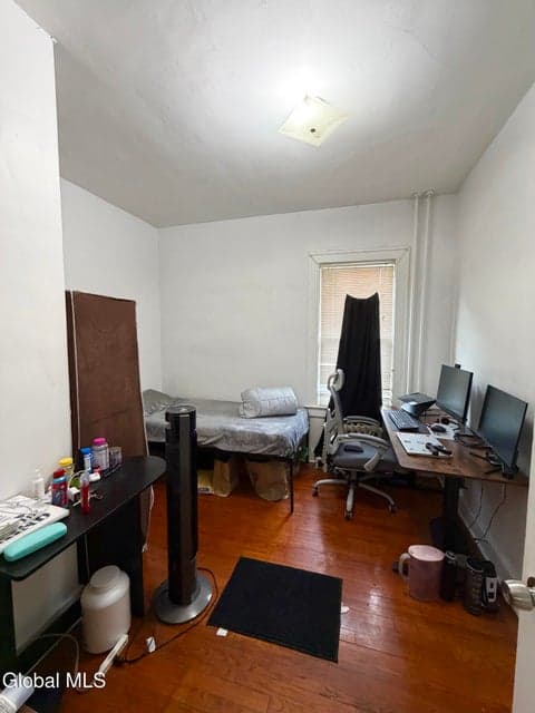 1064 Washington Avenue, photo 4