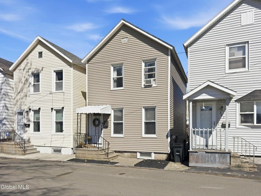 205 14th Street, photo 2
