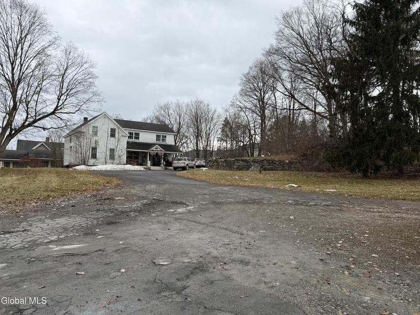 1053 Wicker Street, photo 3