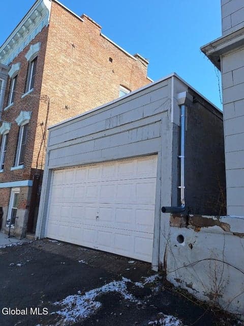 65 13th Street, photo 2