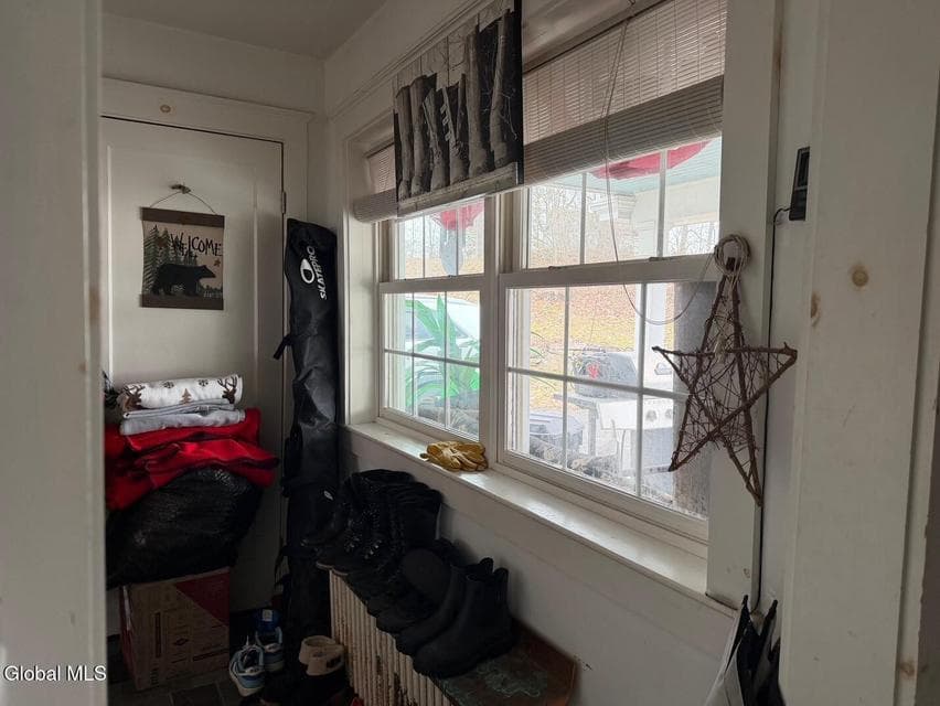 1053 Wicker Street, photo 4
