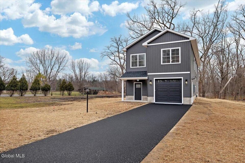 6 Livingston Avenue, photo 2