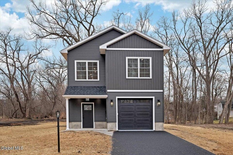 4 Livingston Avenue, Scotia, NY 12302