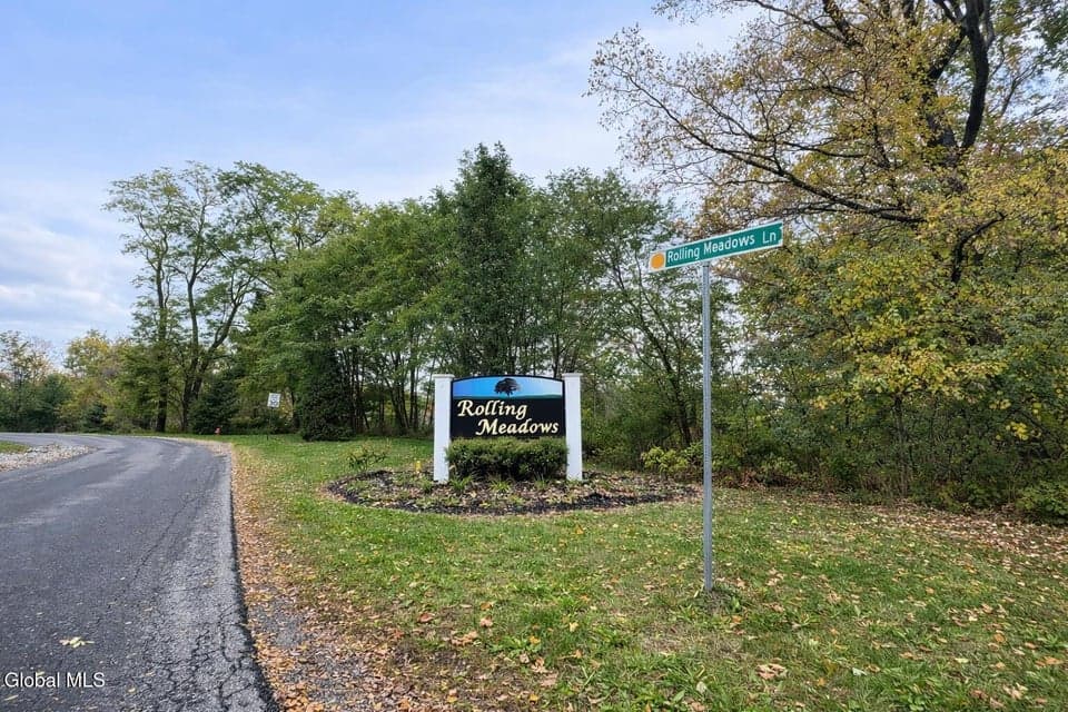 L2 Rolling Meadows Lane, photo 4