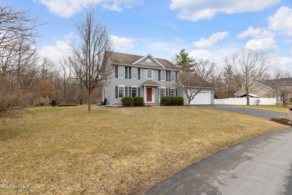 32 Bancker Avenue, Glenville, NY, photo 1
