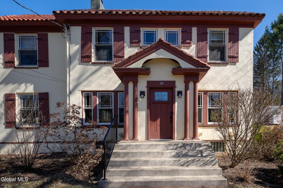 18 Bridge Street, photo 1