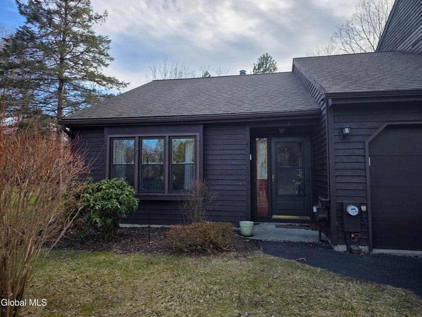 509 Townwood Drive, Guilderland, NY 12203, photo 3