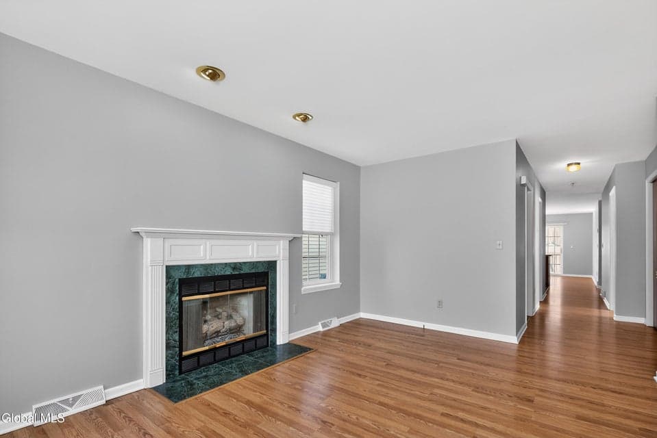 29 Paine Street, Green Island, NY, photo 3