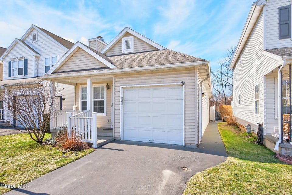 29 Paine Street, Green Island, NY, photo 2
