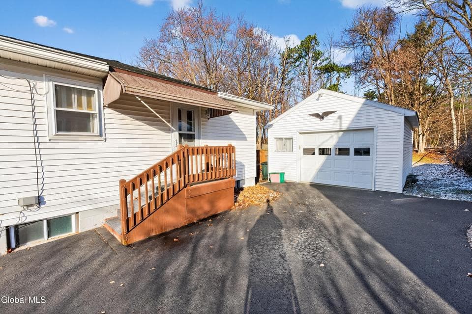 11 Myers Court, photo 4