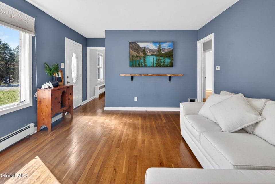 7 Newcomb Drive, photo 5