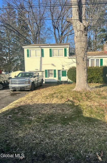 3307 Woodlawn Avenue, photo 1