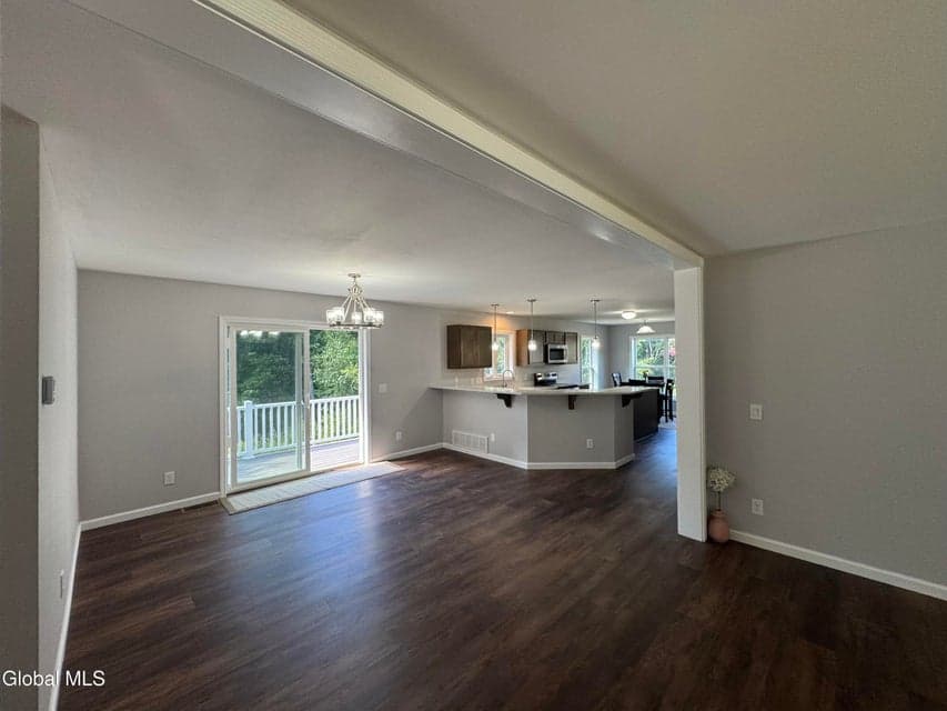 152 Ingersoll Road, photo 5