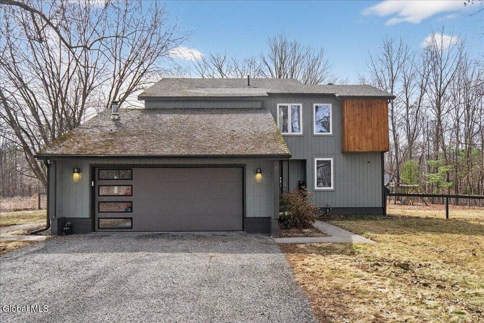 751 Corinth Road, photo 2