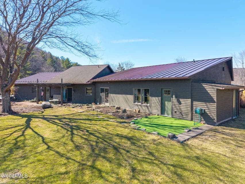 580 Ecker Hollow Road, photo 2
