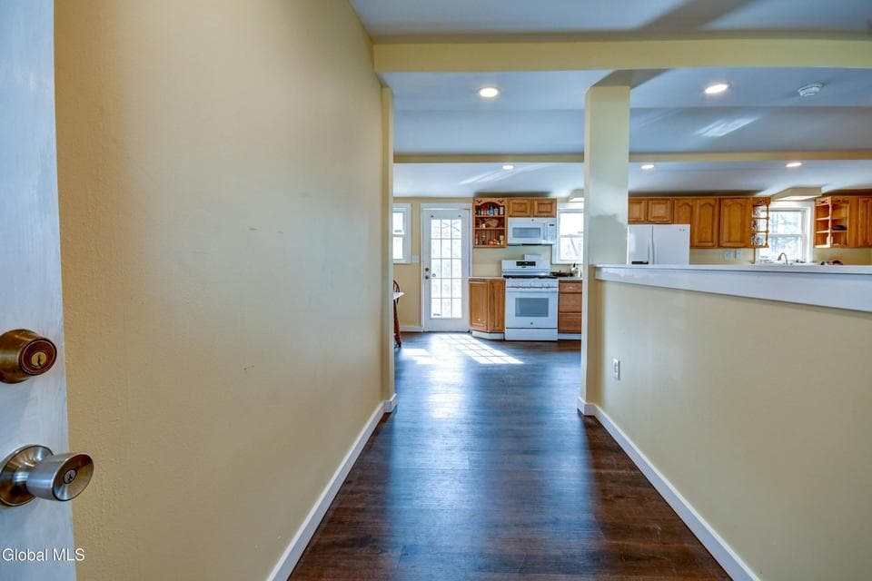 10 Brant Road, photo 4