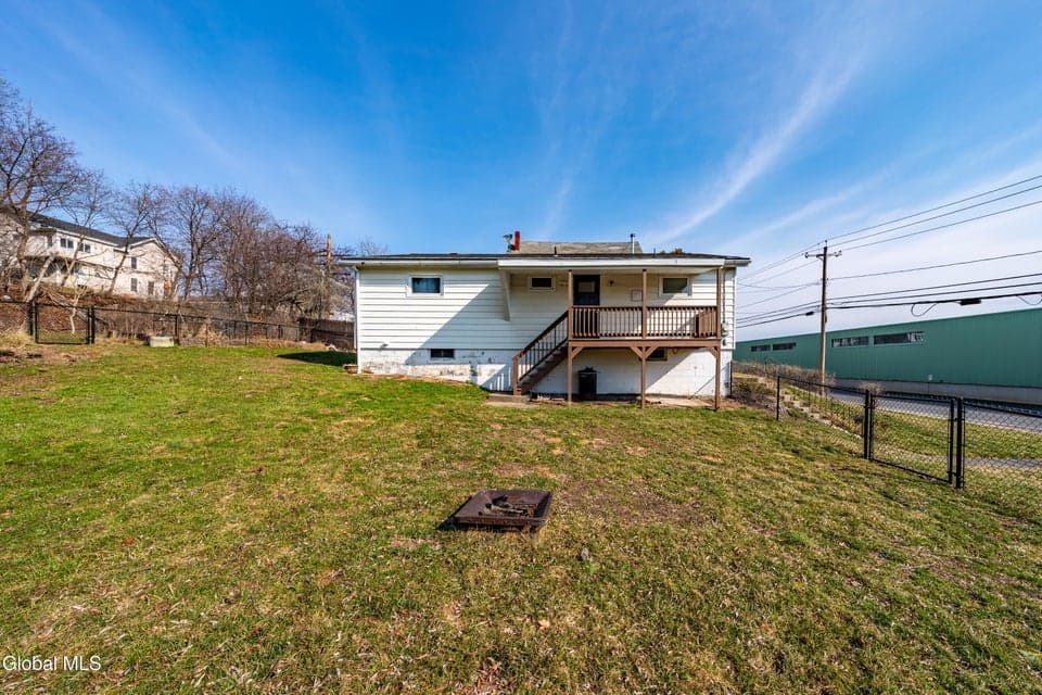 440 Saratoga Street, photo 3