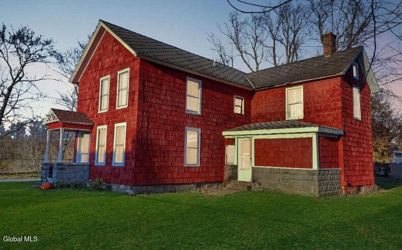 348 Gardinier Street, photo 1