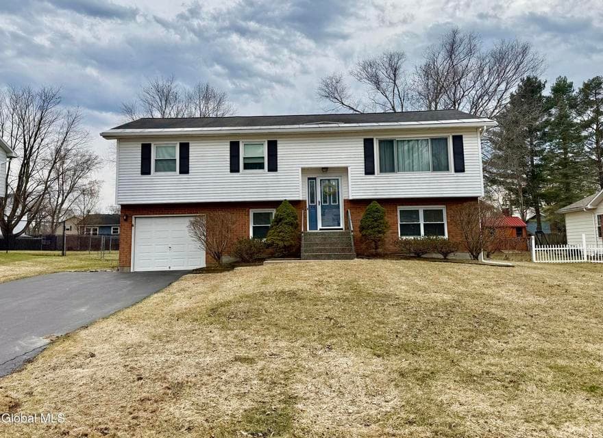 44 Peel Street, Bethlehem, NY