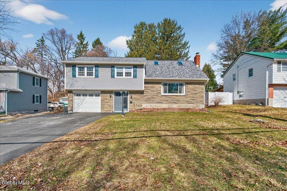 2221 Eastern Parkway, Niskayuna, NY 12309, photo 3