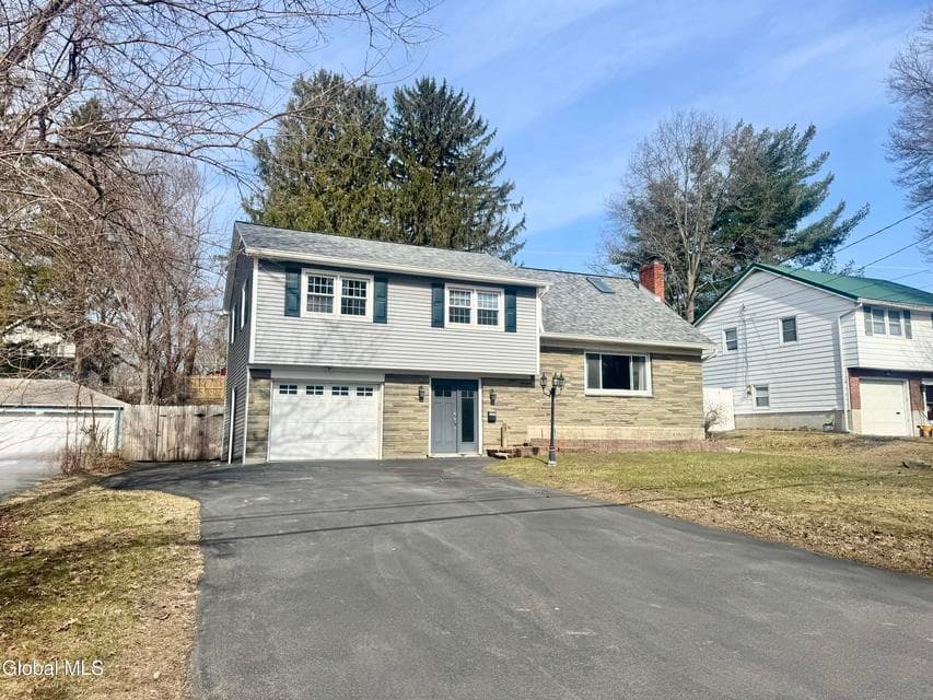 2221 Eastern Parkway, Niskayuna, NY 12309, photo 1