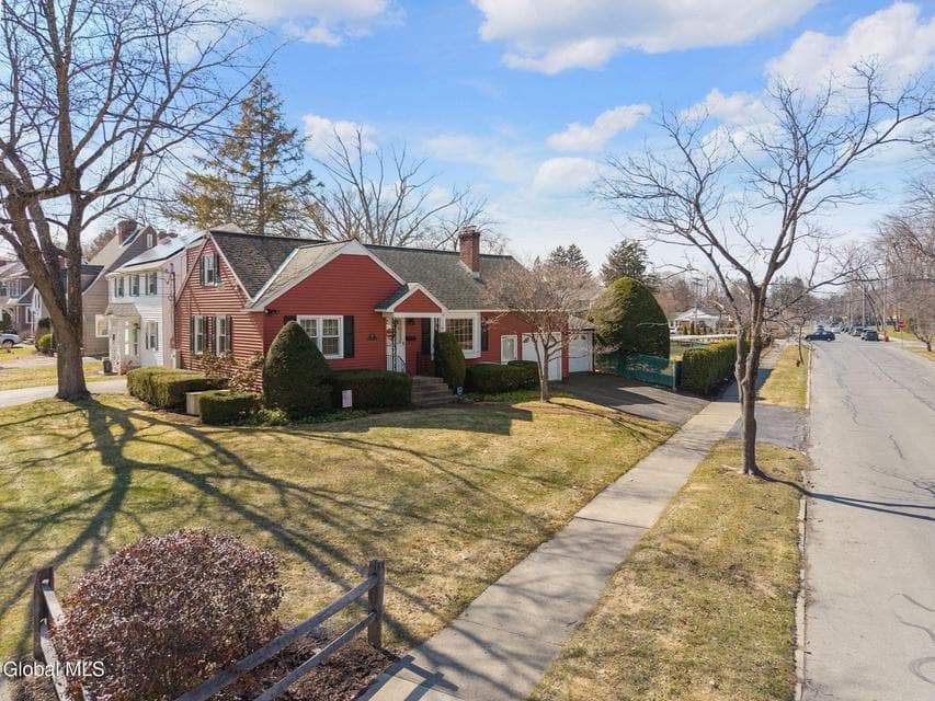 1594 The Plaza, Schenectady, NY 12309, photo 2