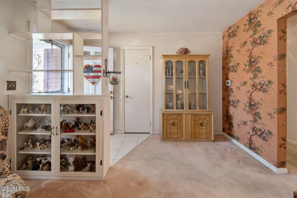 1594 The Plaza, Schenectady, NY 12309, photo 3