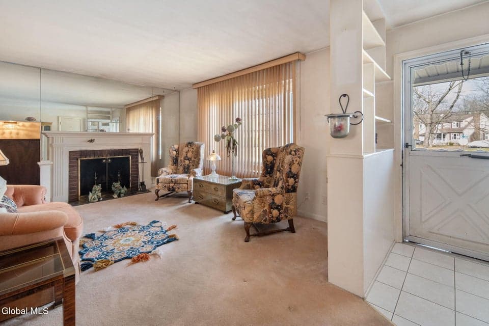 1594 The Plaza, Schenectady, NY 12309, photo 4